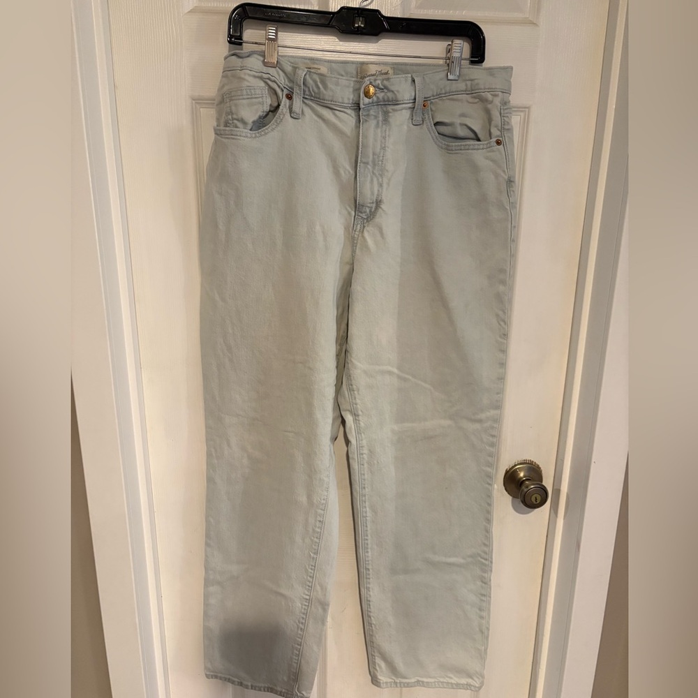 Universal Thread Women's Sky Blue High Rise Jeans